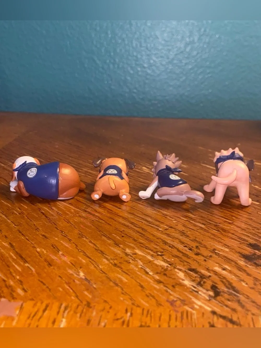 Naruto Kakashi with Ninja Dog Figures Set - Blue and Brown